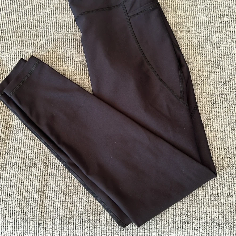 Old Navy Black High-Waisted Leggings - Picture 3 of 10